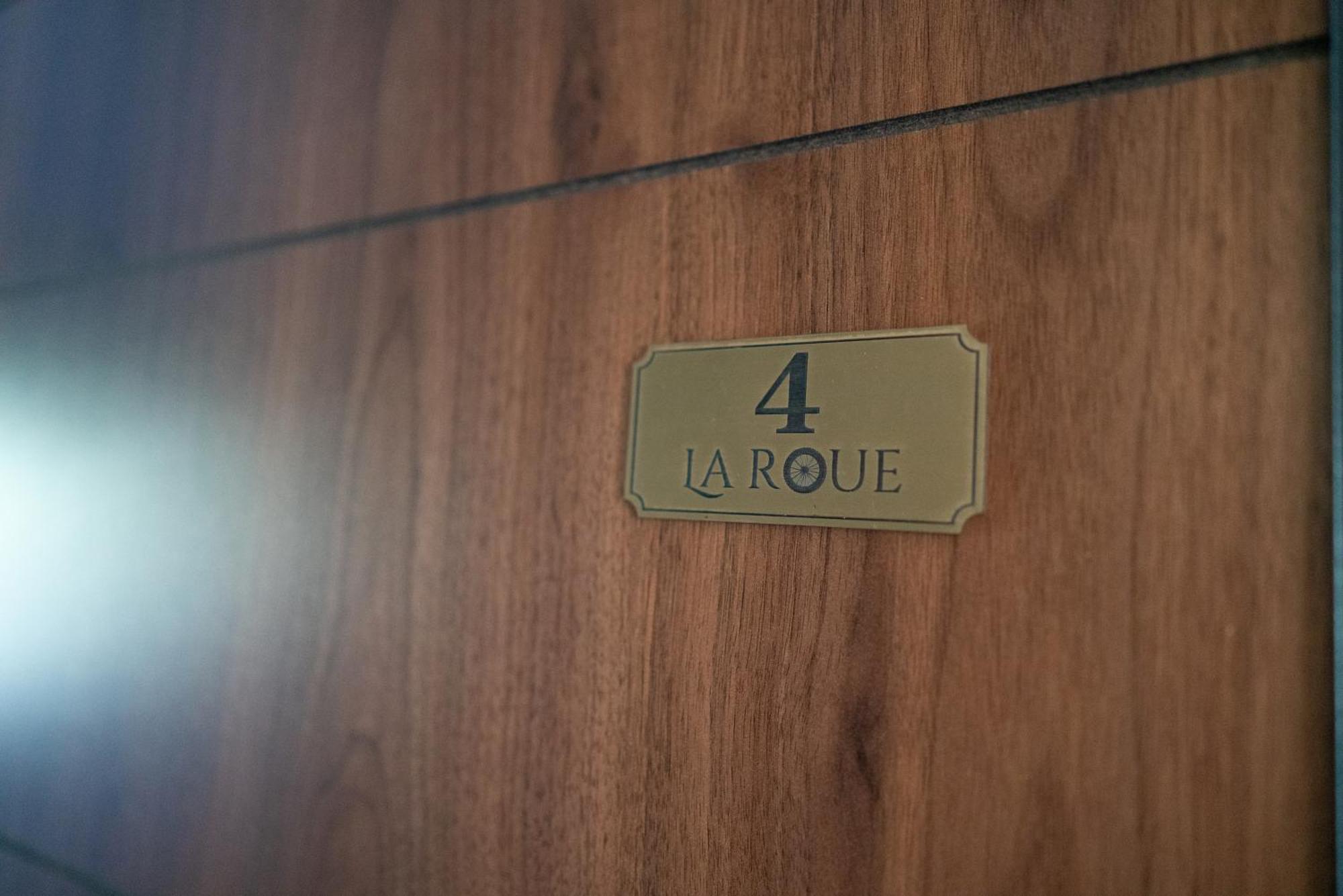 弗尔沙茨 La Roue酒店 外观 照片